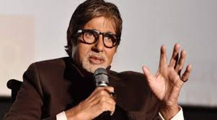 Akshay Kumar's 'Rustom' is 'Gripping true tale';says Amitabh Bachchan